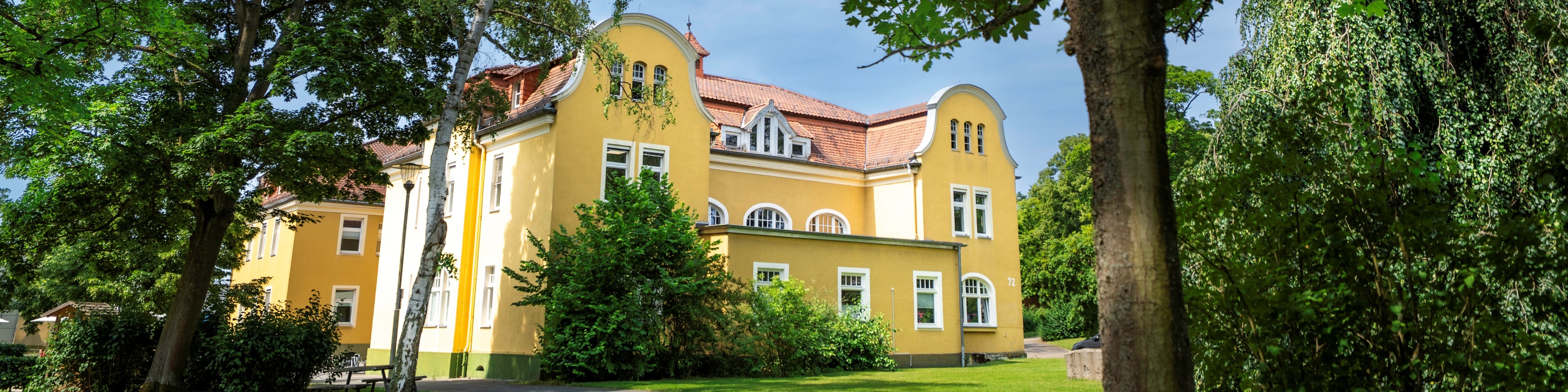 Dekanatsgebäude_Slider_Bingel.jpg