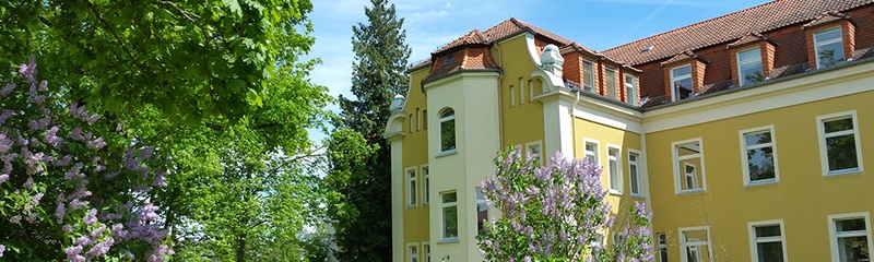 Slider: Gebäude auf dem JuWi-Campus