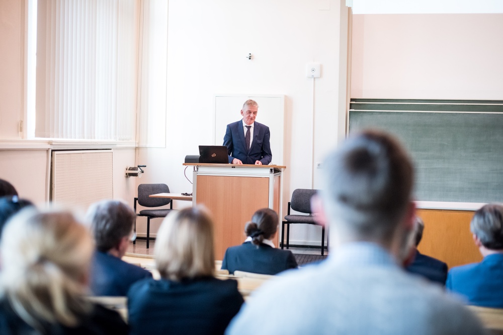 Bilder 10 Jahresfeier IAJ Dr. Griem