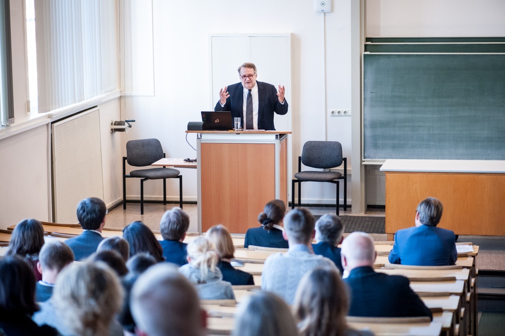 Bilder 10 Jahresfeier IAJ Prof. Wolf