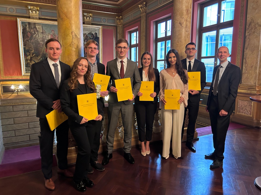 Gruppenbild_Bestenehrung_2025.jpg