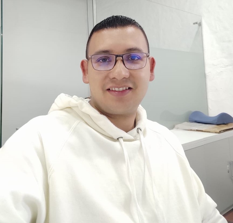 JAIR BURGOS.jpeg