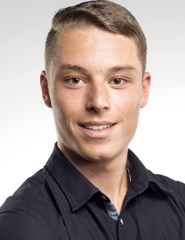 BILD BWL IV NIKLAS KAHL_schnitt.jpg