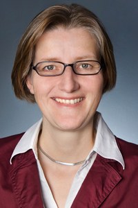 Dr. Christiane Warnecke