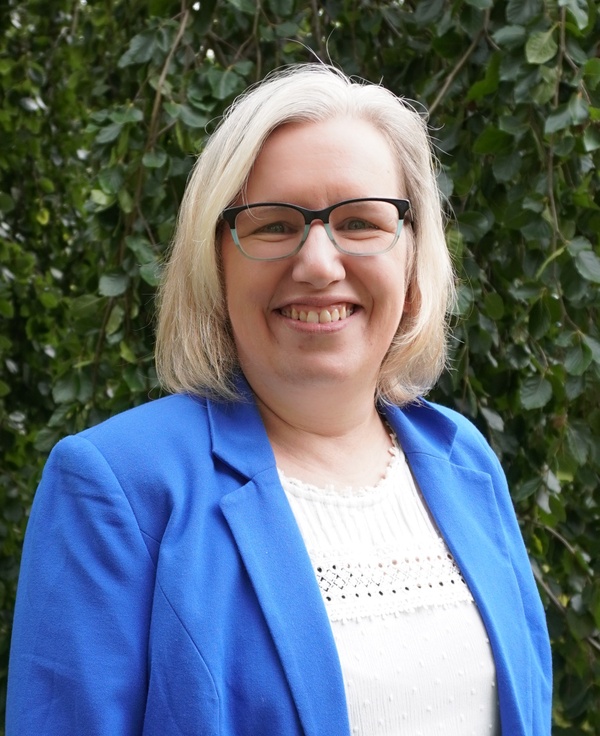 Annette Toalster.JPG