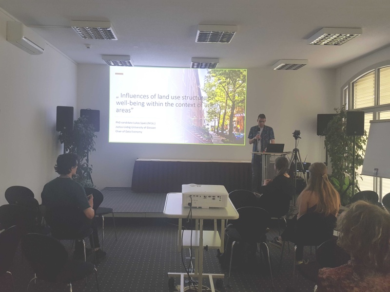 research_presentation_Lukas.jpg