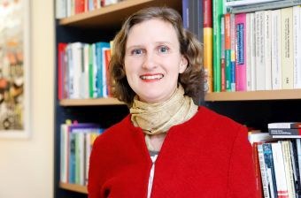 Dr. Christine Bär