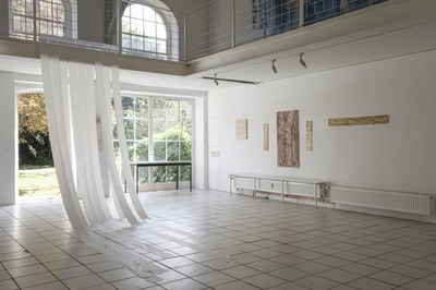 1-AnnaLenaHamperl-Veil-SachaChernova-widewood©joergwagner.jpg