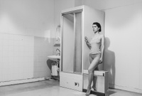 Sarah Häcker: Raum. Ding. Ich.
