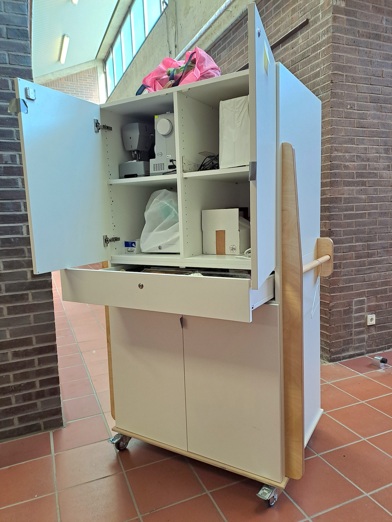 Mobiler Schrank Textil.jpg.png
