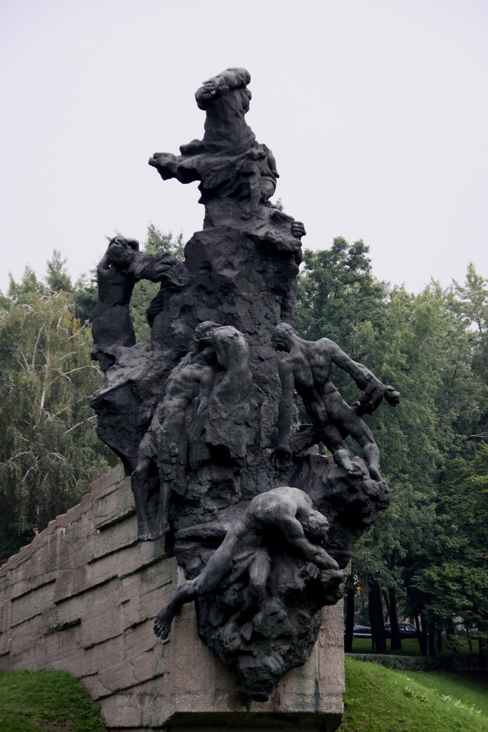Sowjetisches Mahnmal gegen das Massaker in Babyn Jar