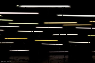Neurosen des White Cubes. Teil Eins: Neonregister