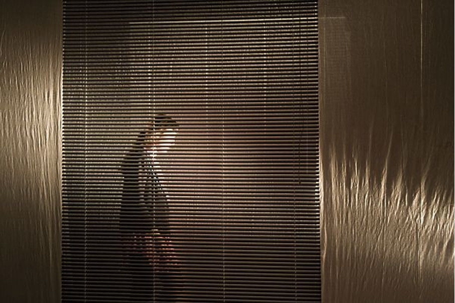 93 slats of one and the same series always stay parallel