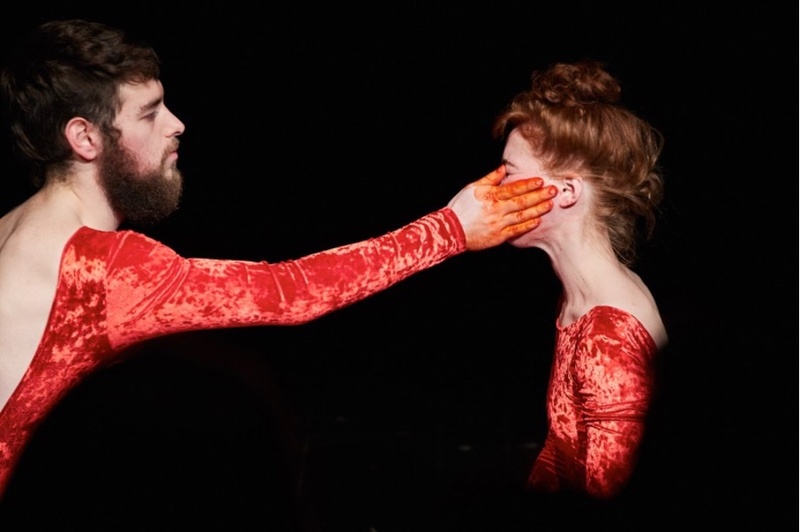ES GIBT KEIN RICHTIGES (theater) IM FALSCHEN
