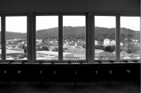 SIE BESTIRNEN DICH. EIN HÖRSTÜCK MIT AUSSICHT.