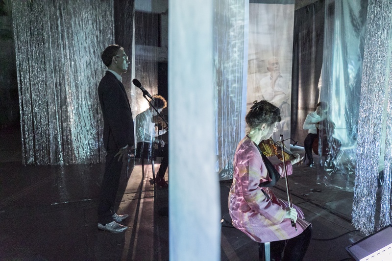 Atlaswirbel | Container (c) David Baltzer