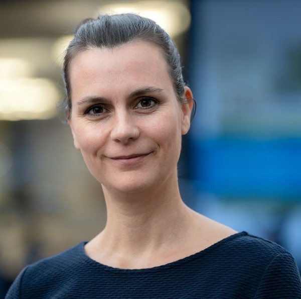 Bild Juliane Dube (schmal)