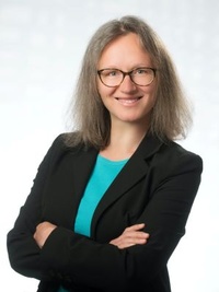 Schmuckgrafik: Porträt: Anna Ladilova