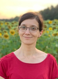 Schmuckgrafik: Porträt: Dr. Katharina Müller