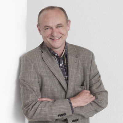Prof. Dr. Dr. Jürgen Hennig ...