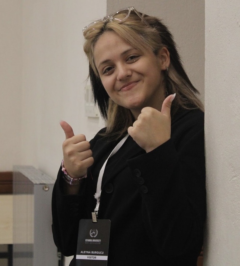 Aleyna .jpg