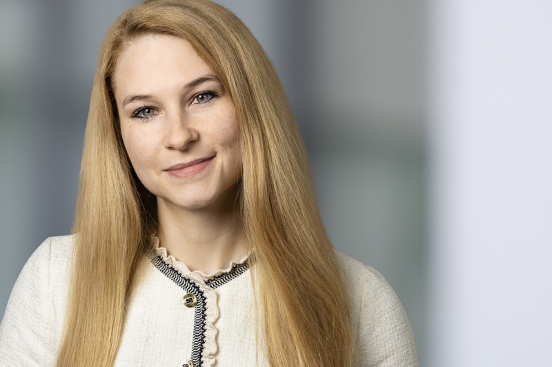 Prof. Dr. Lisa Bardach