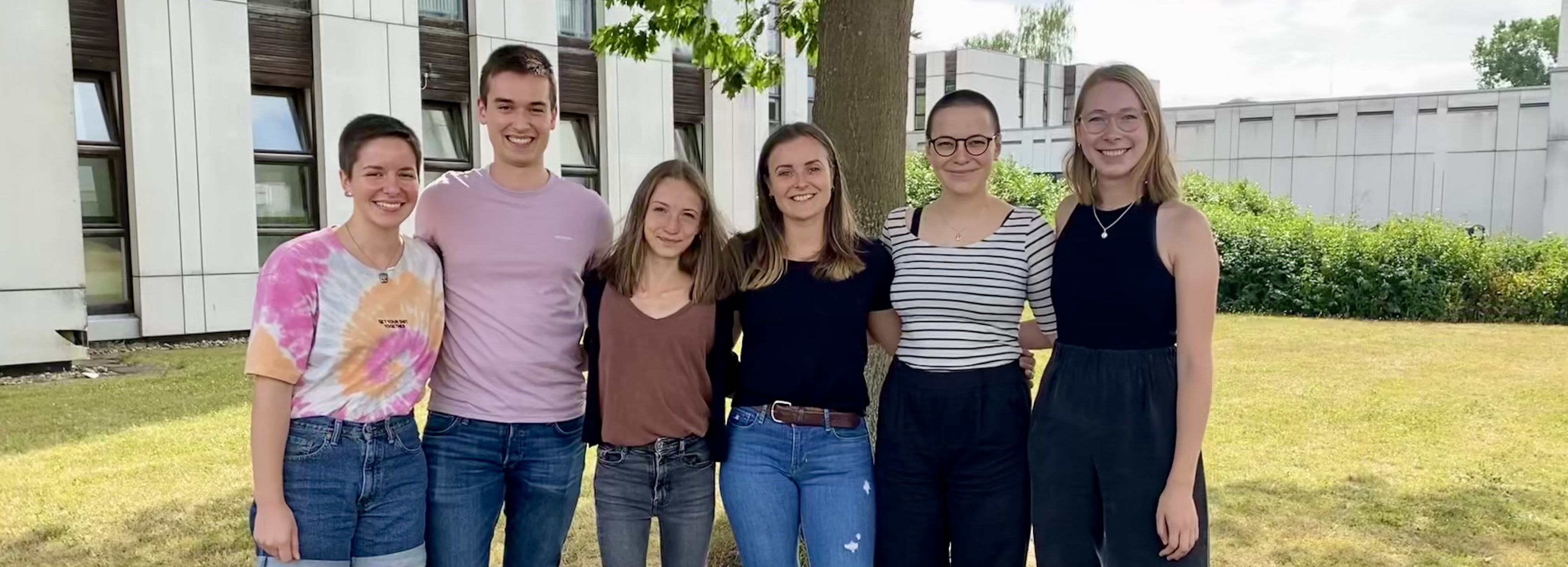 Slider_Gruppenbild_4.jpeg