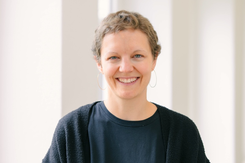 Portraitbild_Prof. Dr. Katharina Dobs