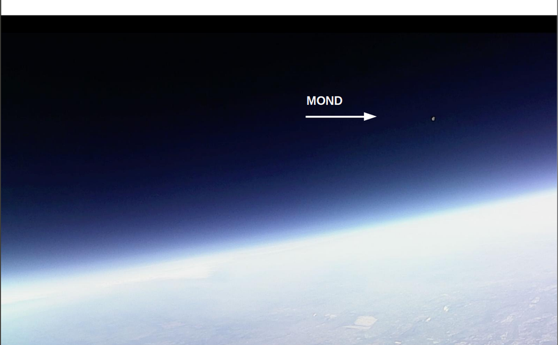 Aufnahme des Mondes in mehr als 30 km Höhe