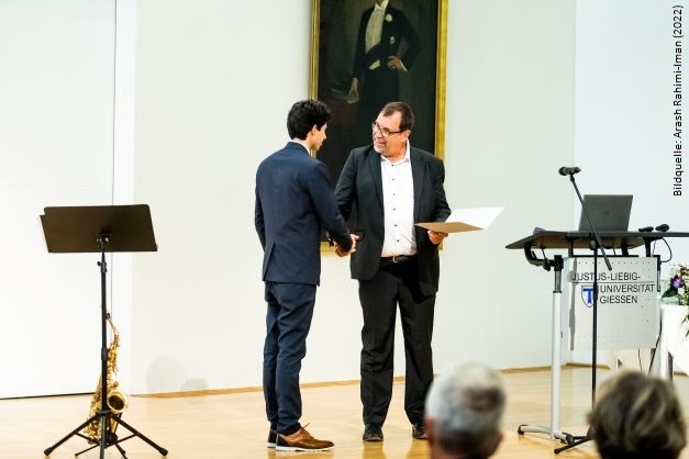Übergabe der Urkunde zum Rudolf-Kaiser-Preis 2021