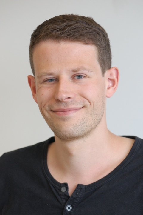 Kaupe, Julian