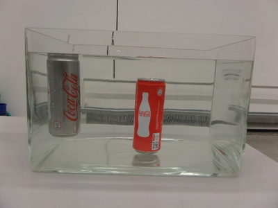 Auftrieb (Cola-Dosen)