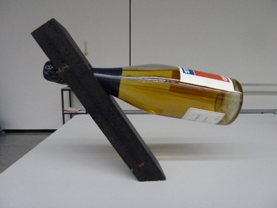 Standfestigkeit (Flaschenständer) 03