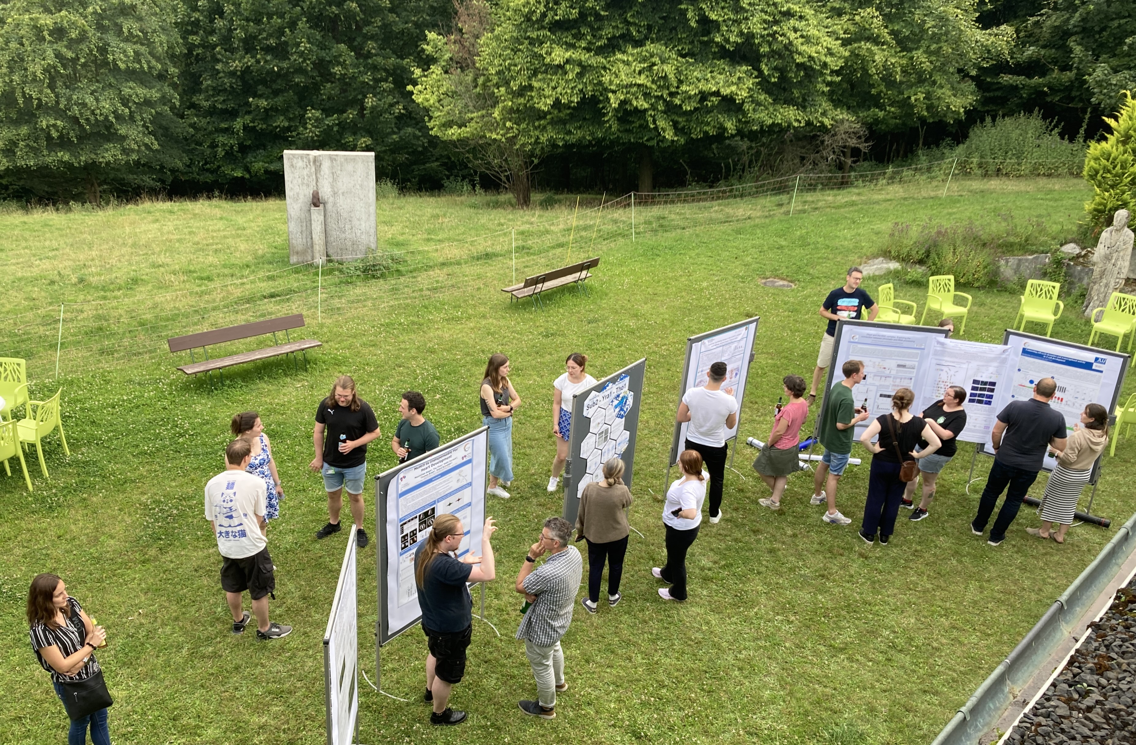 Retreat 2024_PosterSession.JPG