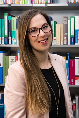 Dr. Stefanie Lenzer