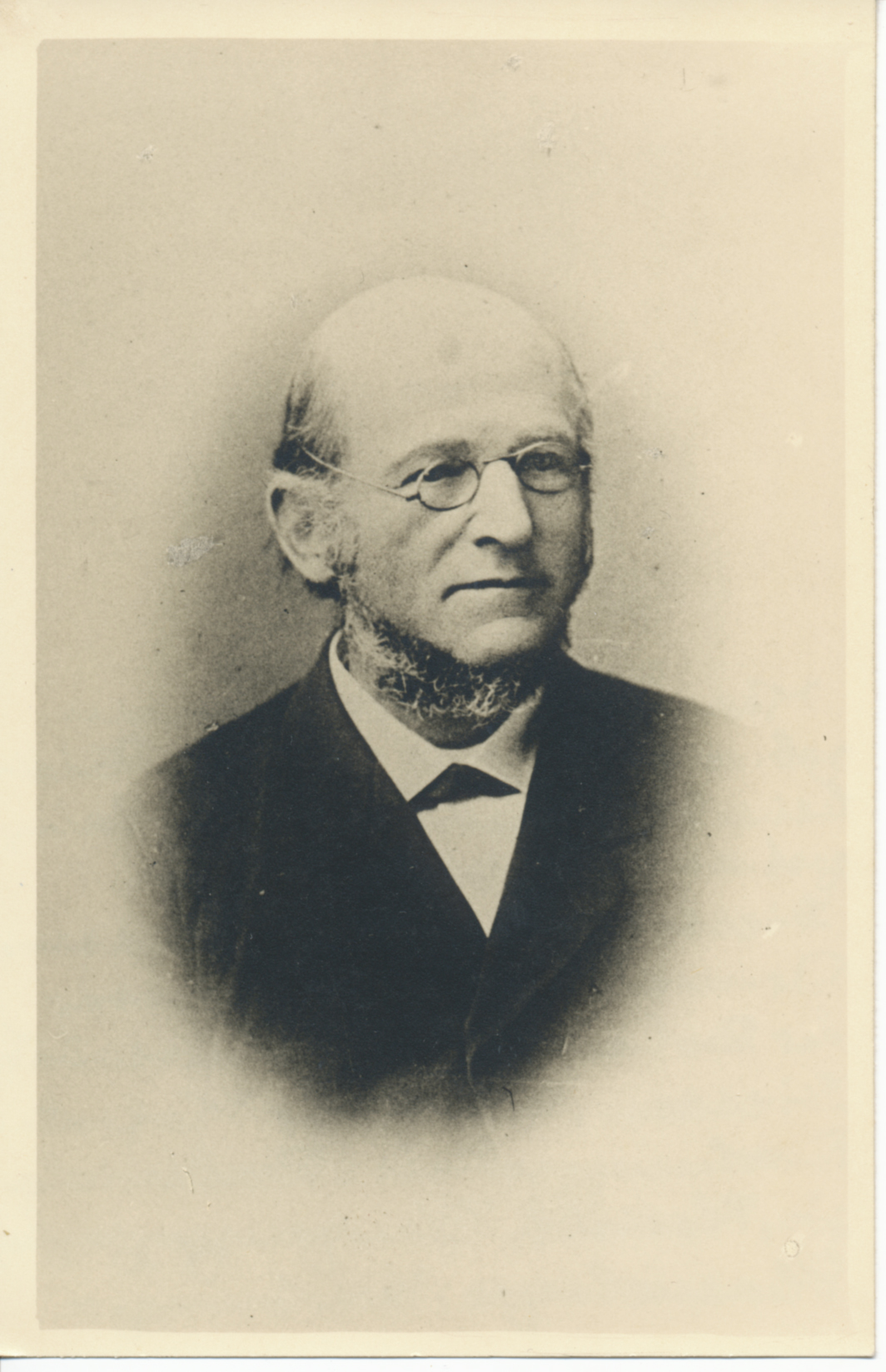 Hermann Hoffmann2.jpg
