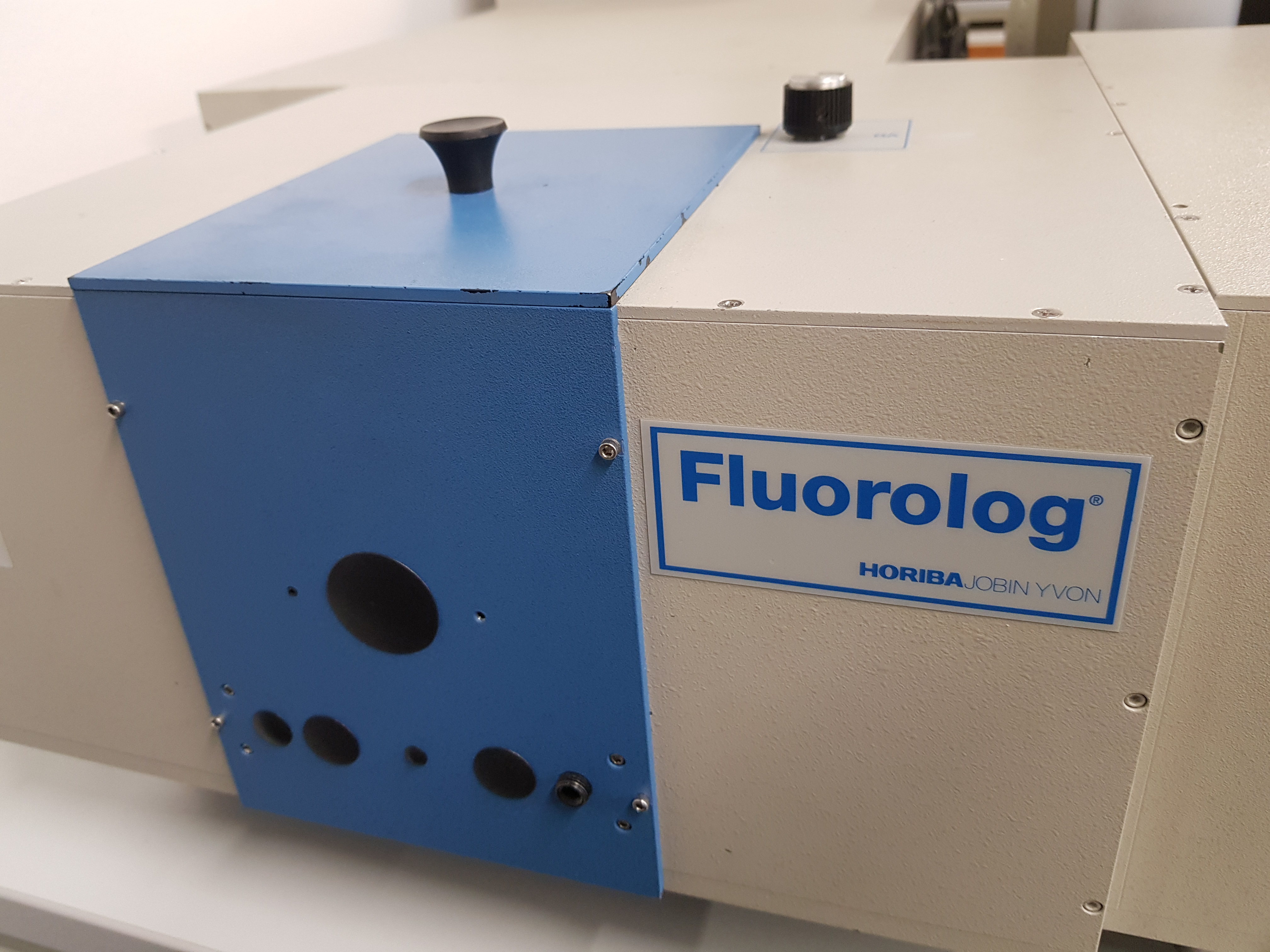 Fluorolog_3.jpg