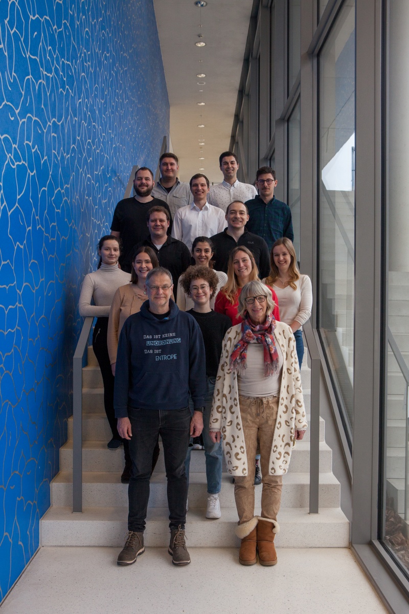 AG_Schindler-000_Group_photo.jpg