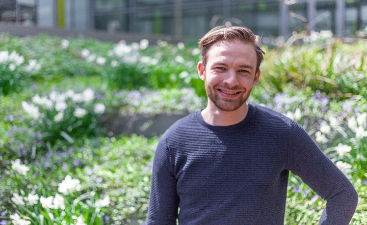 Dr. Mats Georg
