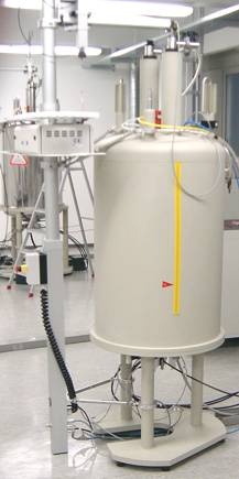 Av200