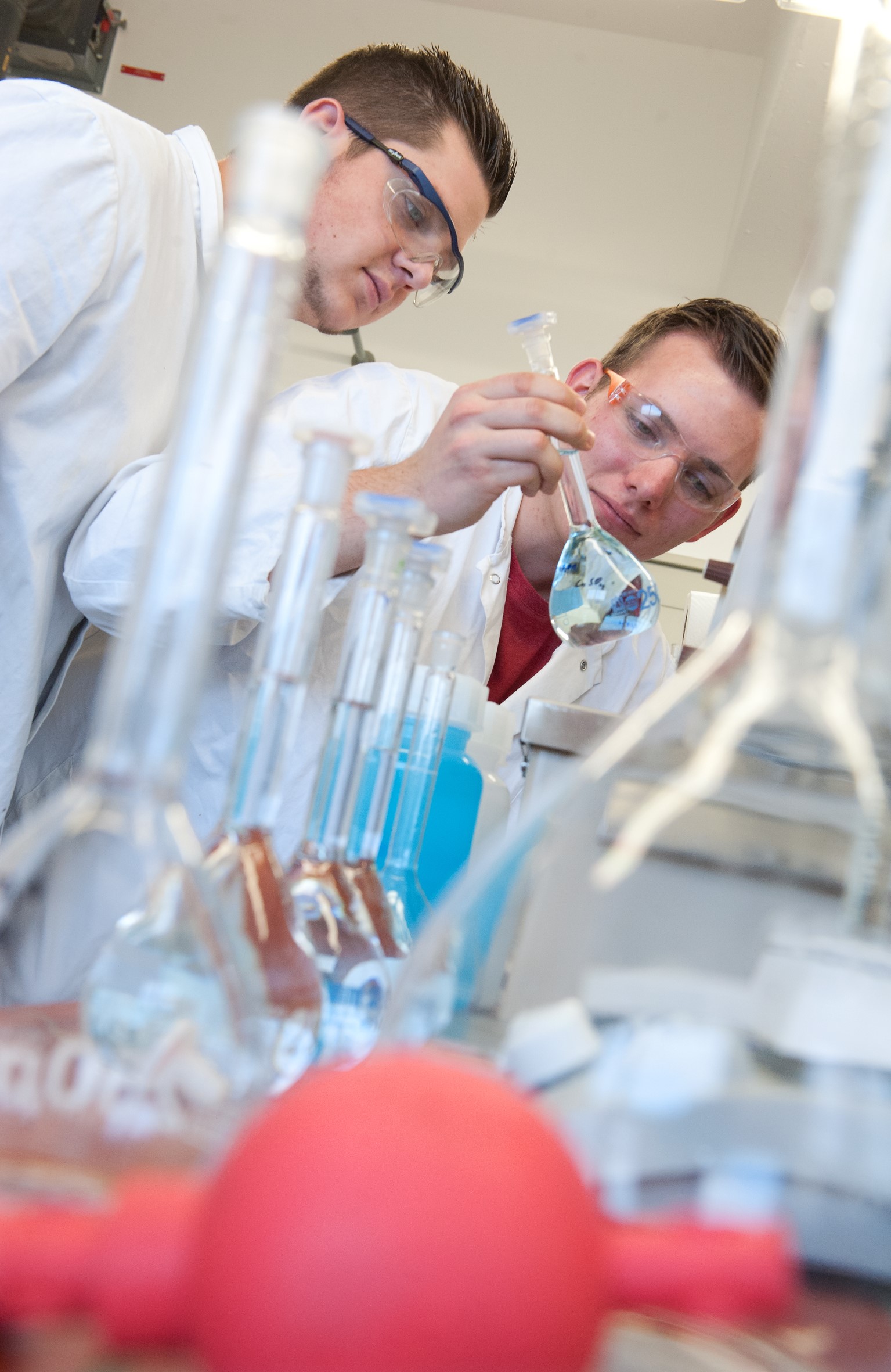 Young Chemist 2