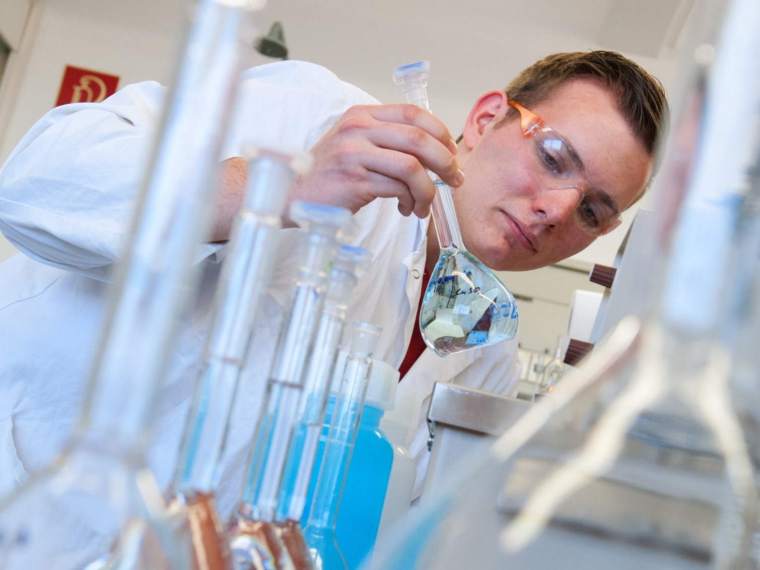 Young Chemist 1