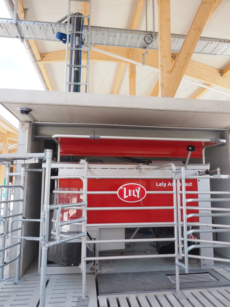 Zu sehen ist der Melkroboter Lely Astronaut A5 (große Auflösung).