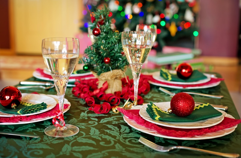 210112_Weihnachtstisch_Pixabey_Jill Wellington.jpg