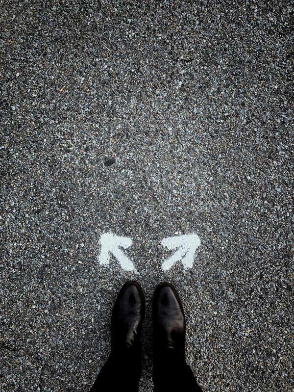 jon-tyson-PXB7yEM5LVs-unsplash.jpg