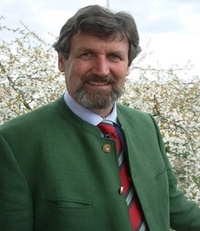 Prof. i.R. Dr. Dr. habil. Georg Jakob Erhardt
