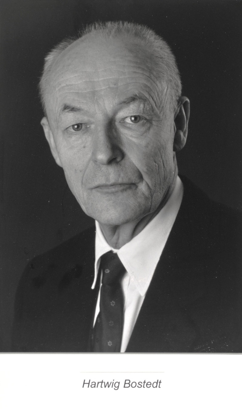 Bostedt_Hartwig_2003