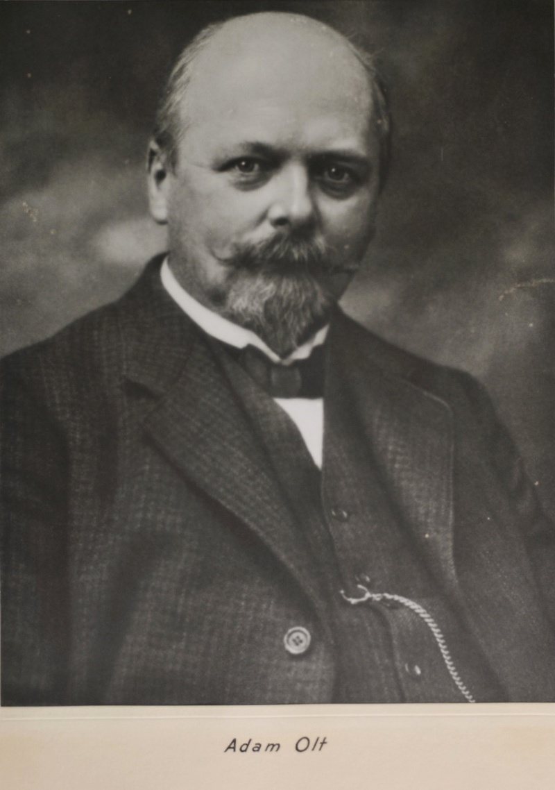 Olt_Adam_1934