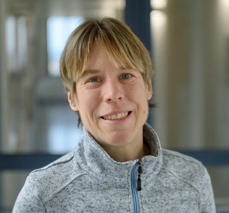 Natali Bauer2.jpg