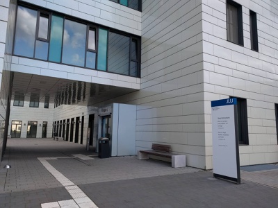 Gebäude